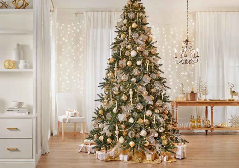 Dónde Comprar Árbol de Navidad Color Plata para Esta Temporada