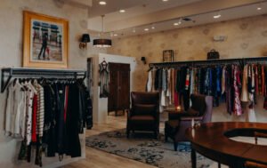 boutiques de moda lujo prendas negras chile