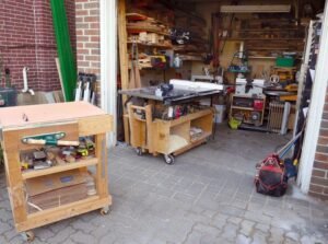 Por Qué Elegir Una Caja De Herramientas Con Ruedas Es Tan Práctico 9 caja de herramientas con ruedas en taller organizado