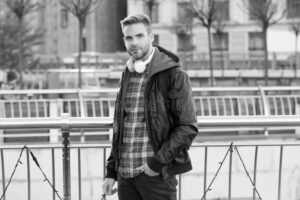 Cuál Es El Mejor Saco Gris Casual Para Hombre Que Puedes Comprar 15 hombre con saco gris casual moderno outdoors