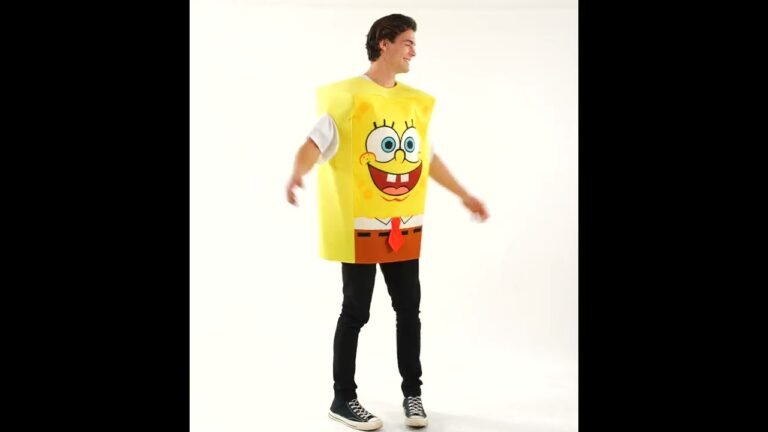hombre feliz con pijama bob esponja