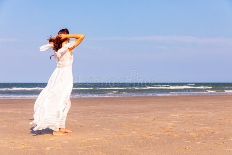 Dónde comprar vestidos blancos largos de playa cómodos y elegantes 4 Dónde comprar vestidos blancos largos de playa cómodos y elegantes